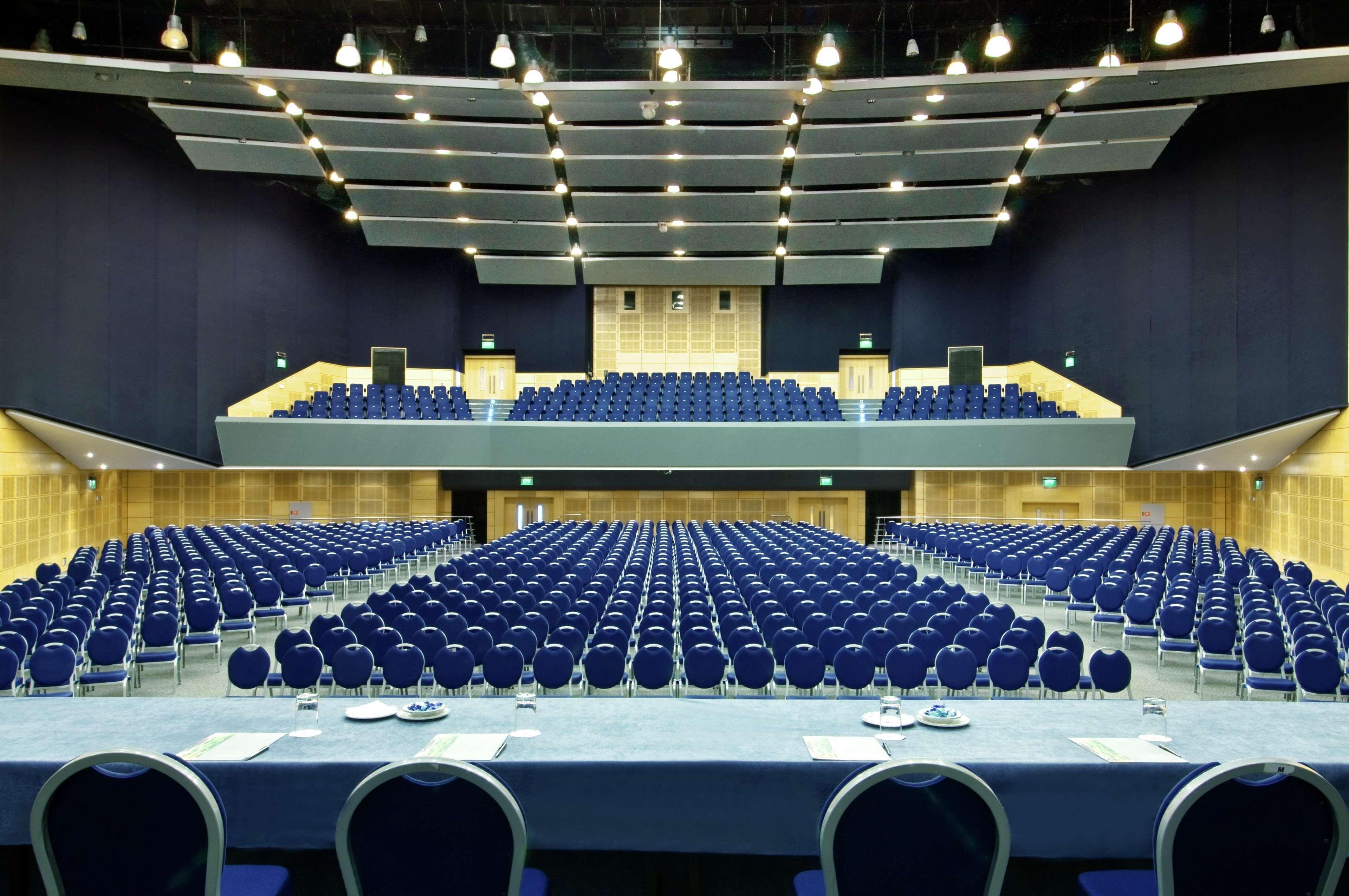 Hilton Malta Hotel St. Julian's Exterior foto The main conference hall