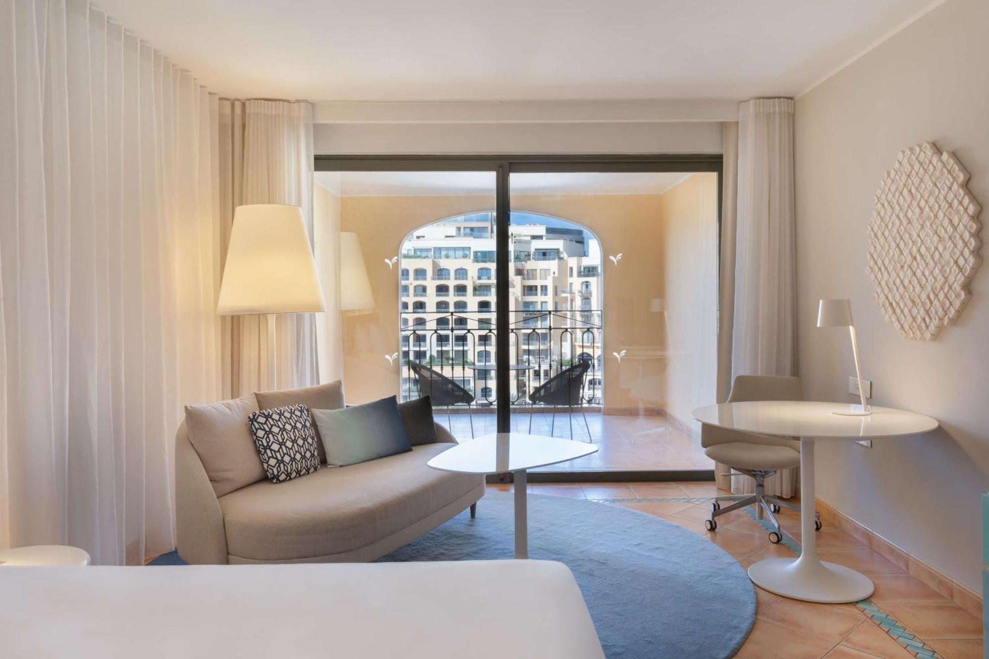 Hilton Malta Hotel St. Julian's Exterior foto