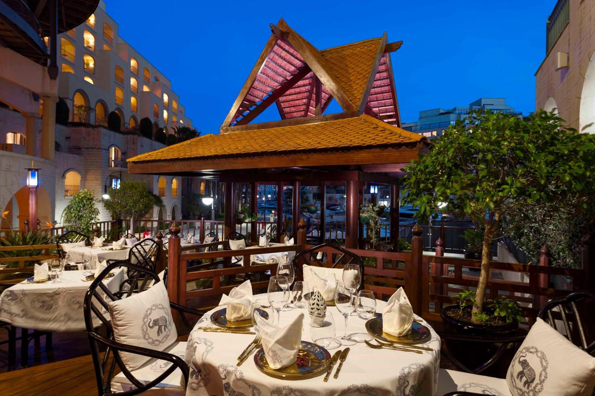 Hilton Malta Hotel St. Julian's Exterior foto